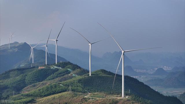 宋鸿兵：中美AI竞赛，电力成为胜负手！