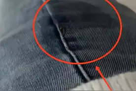 漂亮女子挤地铁，下车发现裤子湿了一大块，摸了一下果断报警！图片