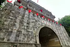 广西凭祥一日游，雄关漫道“友谊关”，人生总得来一次。①图片