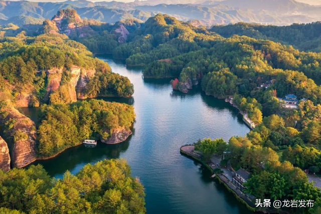 龙岩周末去哪儿 | 秋意浓！带上家人一起登高、远眺~