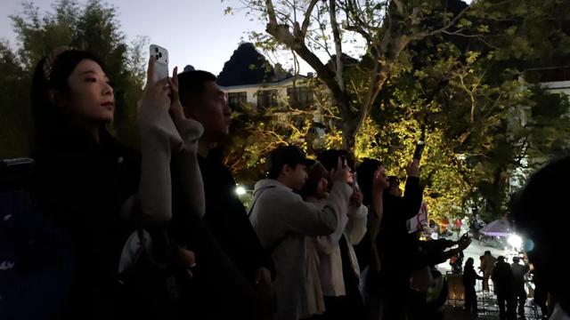 金龙巡游映夜江 金桔飘香启新程 | 阳朔金龙巡游暨金桔礼遇专场活动举行