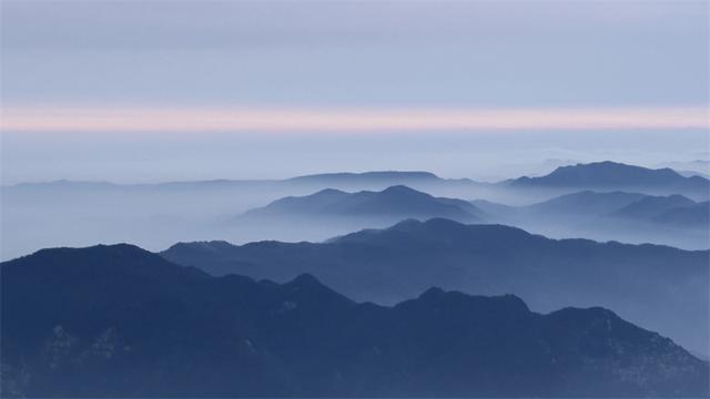 霞光破云海！“七夕赴泰山，撞见人间仙境”