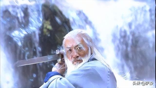 《碧血剑》金蛇郎君夏雪宜与神剑仙猿穆人清，到底谁的武功更高？