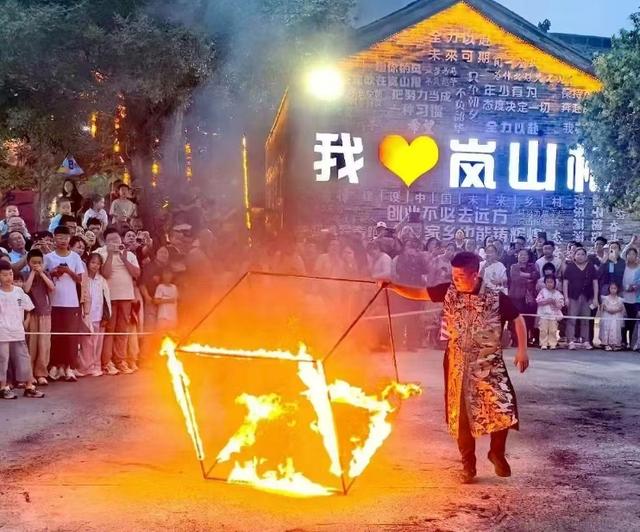 岚山根·运城印象街区： 领略多元美食文化独特魅力