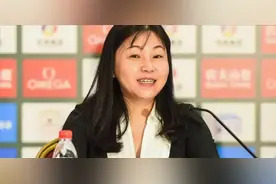 周继红当选中国游泳协会主席，郭晶晶受聘为北京景山学校体育校长图片