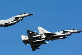 击落第四架“阵风”，飞行员被俘！“枭龙”还摧毁了印度S-400？图片