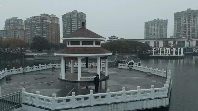 雨后的胜浦也太绝了！河流清透、公园藏景，还有野鸭戏水太治愈了