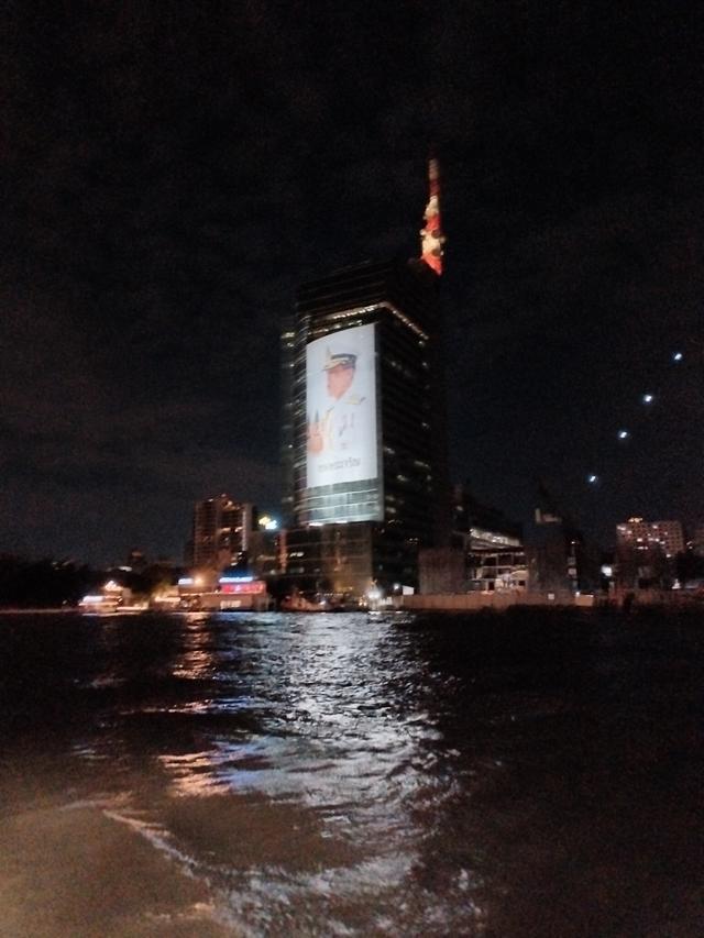 湄南河的夜，是流动的星光