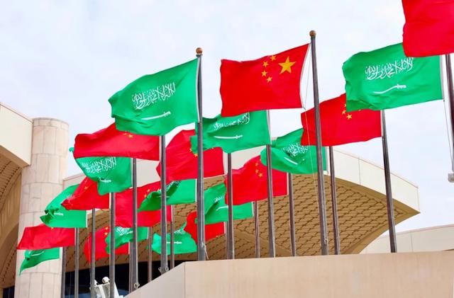 中东国家都意识到了，就算中国高端武器再多，也没办法保护他们！