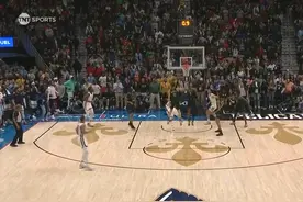 压哨绝杀完美首秀！莫兰特最后时刻单挑转身一打二抛射绝杀图片