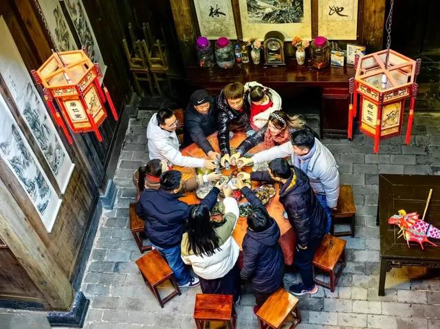 若你问深秋最该去哪里偷段闲？答案，就藏在黟县