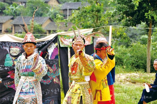 册亨板万古寨：大山深处的布依家园