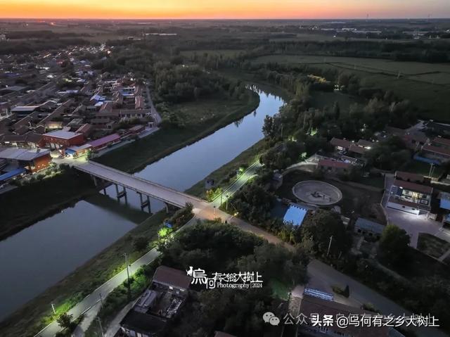 夜色下来到东光县连镇，这座津浦铁路给水所，距今已110余年