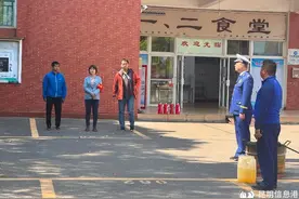 云师大附属世纪金源学校开展消防安全疏散演练和消防安全教育活动图片