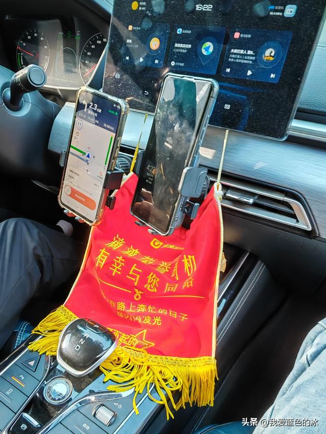 闲逛菏泽市老城曹州。这里的慎思园成了婚纱照的网红天堂了