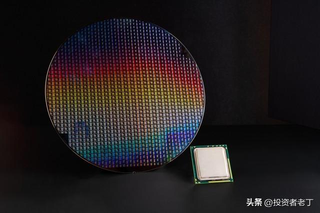 2纳米的手机芯片已经出来了，7纳米要淘汰了吗？