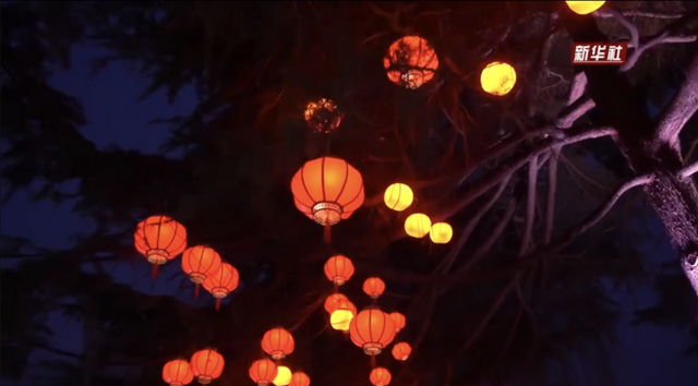 跟着新华社镜头，沉浸式打卡天下第一泉迎春花灯会！