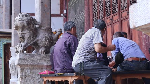 昆明动车直达，又一座小众的千年古镇，四季如春，古迹遍布