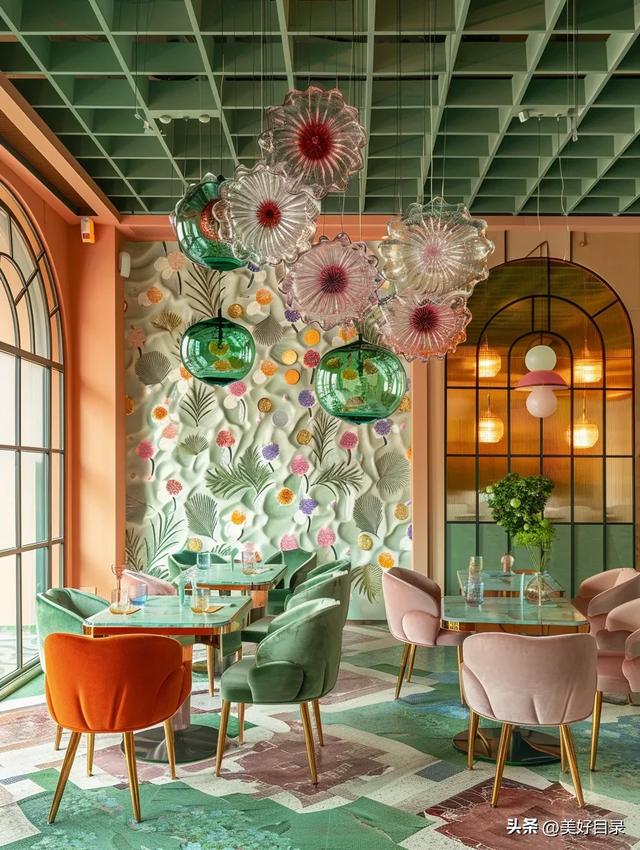 此间春日梦幻餐厅有着来自春天的明媚,春意盎然令人心花怒放!