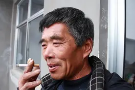 男性过了50岁，眉毛突然变长，意味着什么？很多人还蒙在鼓里图片