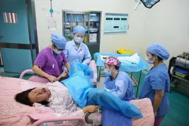 新生儿这么大，怎么从狭窄的产道生出来的？8张高清图告诉你图片