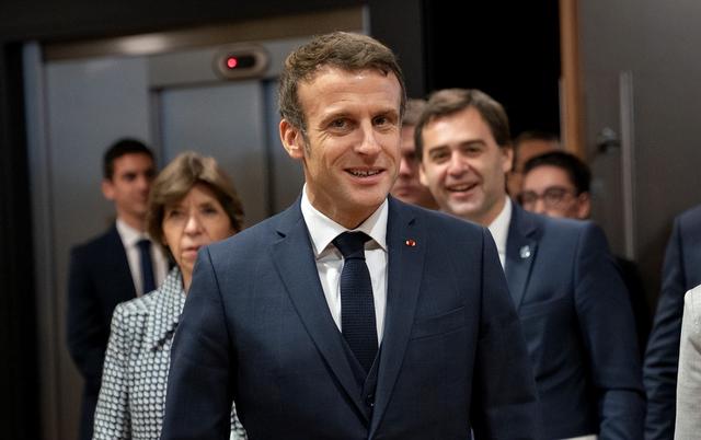 法国拒不接受中国反制，马克龙转身发现不妙，特朗普也对欧盟出手