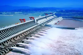 三峡大坝还能撑多久？美国专家分析后，得出的结论竟让人难以置信图片