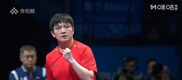 北京男团夺冠，樊振东一番话逗笑全场，高情商发言太圈粉了
