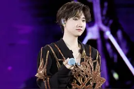 笑不活了！汪苏泷巡演武汉演唱会，我却笑死在评论区里图片