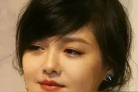 大S与光头公交车上合照及入住酒店曝光，原本应有4次救治机会图片