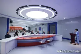 石家庄城发投集团与石家庄广播电视台举行战略合作签约仪式 探索打造“国企+主流媒体”深度融合新典范图片