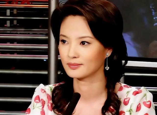 央视最惨女主持：男友死缓、丈夫入狱，如今48岁又被释永信牵连！