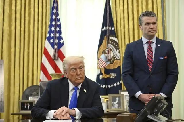忍不住了！提起中国九三阅兵，特朗普当众说了3个“不”字
