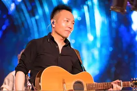 许巍《曾经的你》梦想仗剑走天涯，来一场说走就走的旅行图片