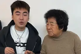 千万粉丝博主可心塌房！欧尼熊曝交往期间被家暴，可心出轨有新欢图片