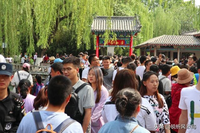 中美差距又扩大了！看了五一中美旅游市场对比发现，中国优势太大