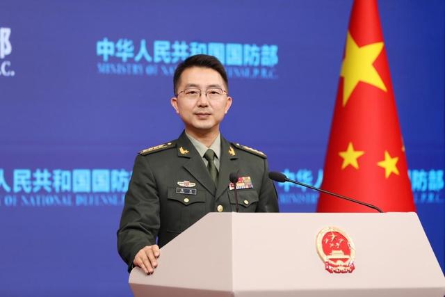 事态严重了，日本连开3枪，蔡英文已离岛，解放军通牒发往东京