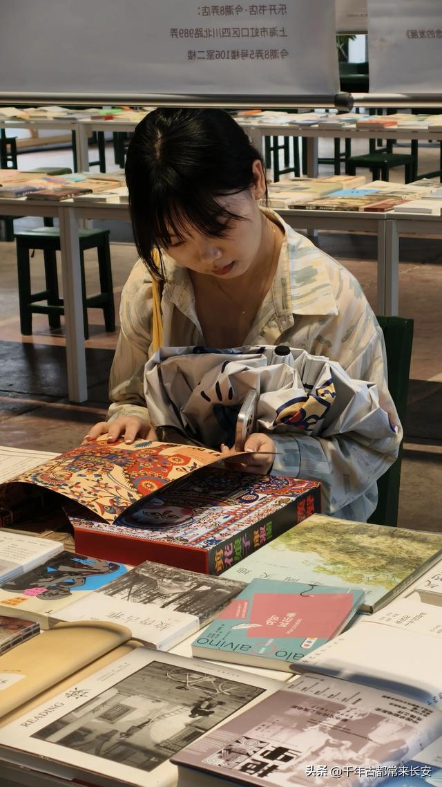 逛西仓市集文创公园有感——老巷里的新旧交响