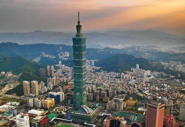 福建舰理想母港在台湾？台退将：8万吨巨舰对美日威慑超乎想象！