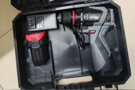 PDD无刷纯铜金属棘轮锂电钻单电37入手图片