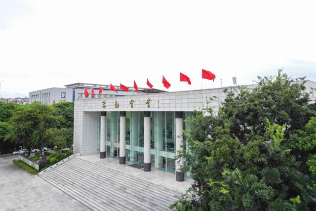 红了！弥勒国庆氛围已拉满，喜迎八方客！