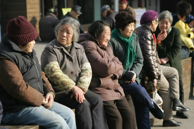 中国将迎来前所未有的死亡高峰，专家给出答案：是这些因素导致的