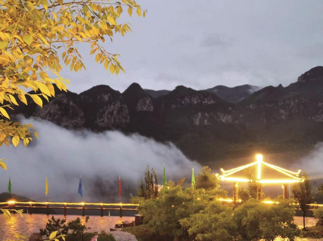 走！白云生处有人家