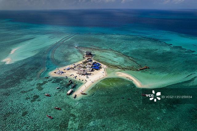 中国唯一禁止外国人进入的城市:坐拥4个机场,上学免费,住房仅1元,风景比马代更美