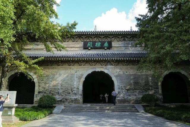 即将秋色封神的城市，总得来这里走走吧！