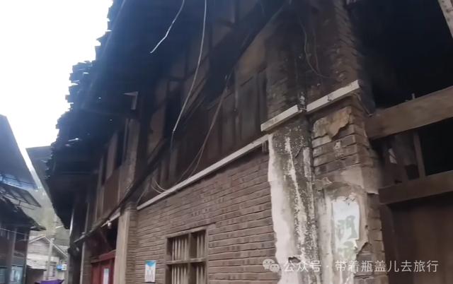 重庆合川嘉陵江边的老街,曾经热闹非凡,如今却即将消失令人惋惜