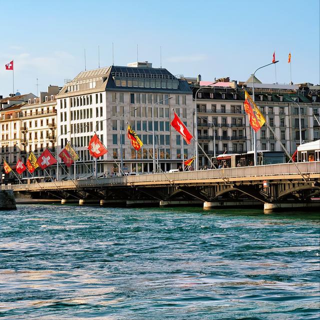 再访瑞士，世界丛林中目睹小国的生存之道