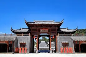 他的政治地位比肩“总理”，曾在福建任职，如今鲜为人知图片