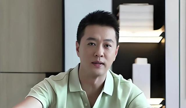 从确诊到去世仅15天，“央视最帅主持人”的遭遇为人们敲响警钟