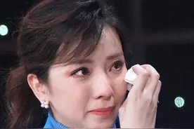 李思思离职原因曝光：25万年薪难以糊口！原来一切都有迹可循图片